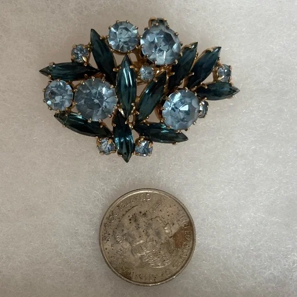 Blue Rhinestone Brooch Gold Tone Metal - Picture 2 of 6
